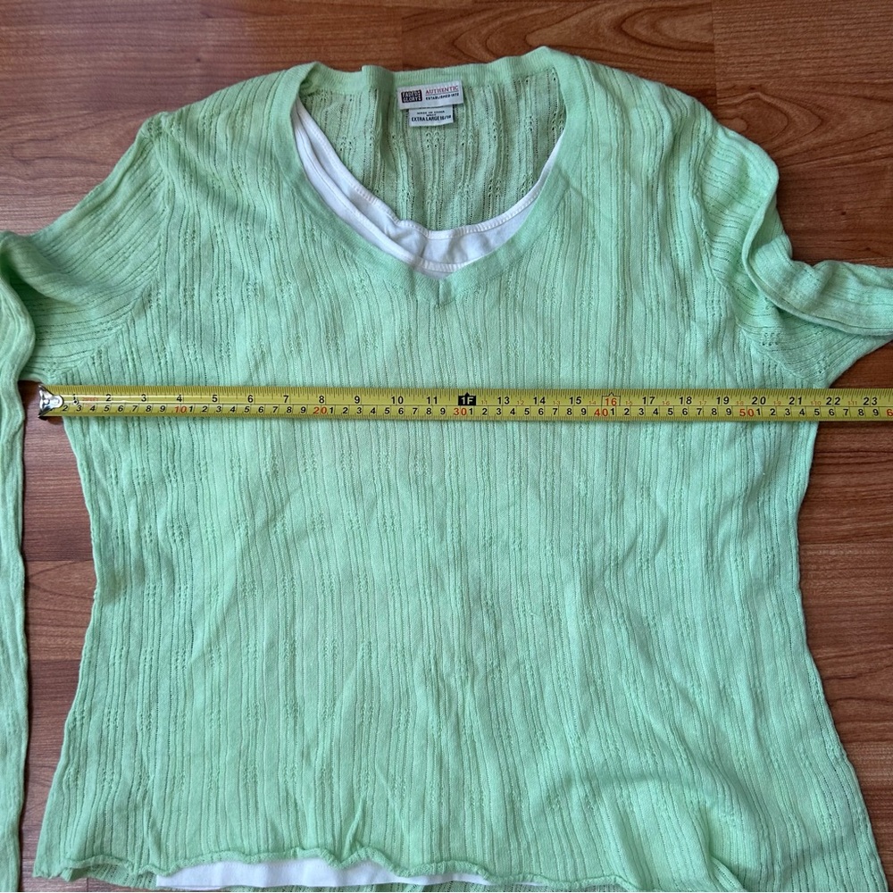 4/$15 Faded Glory green sweater - Picture 3 of 7
